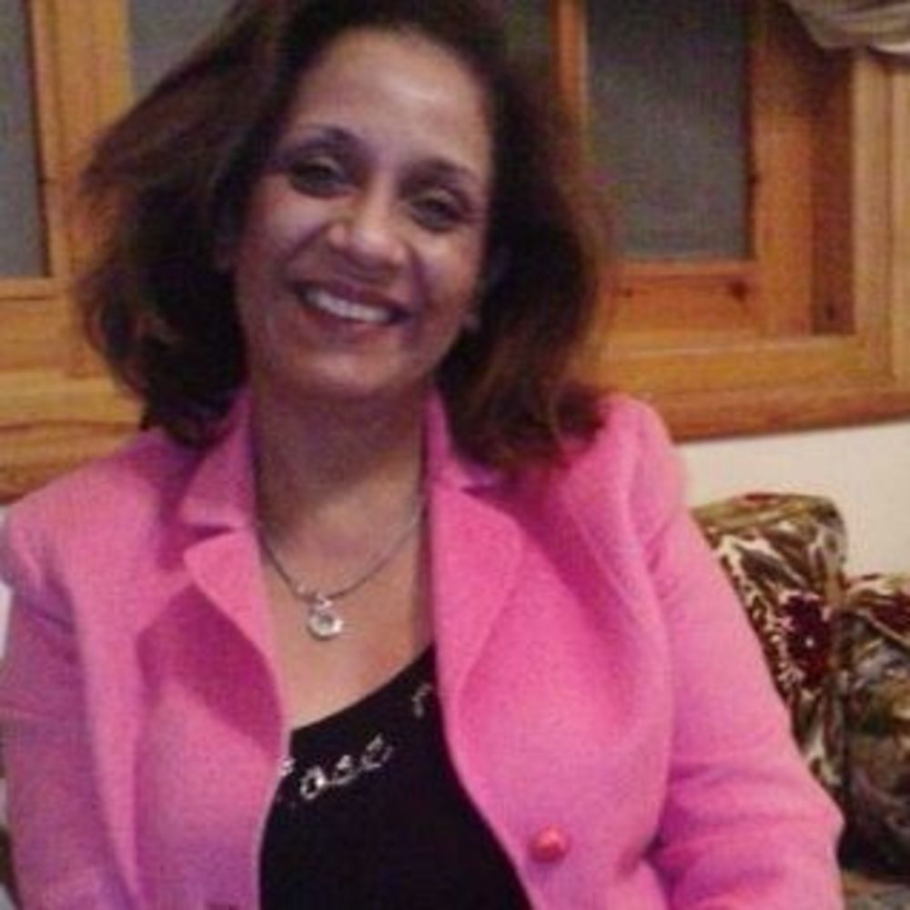 Meet your Posher, Mounia